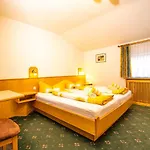 Maison d'hôtes Haus Anton - & *