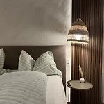 Haus Anton - & Affittacamere