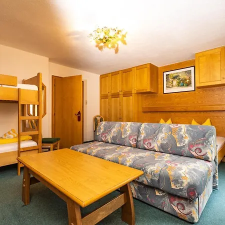 Haus Anton - & Guest house *