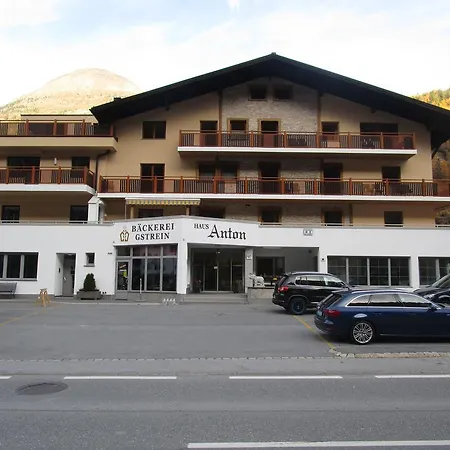 Pensjonat Haus Anton - &